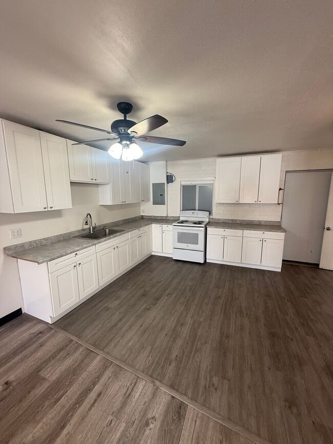 property at 3615 Ocean View Blvd