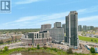 2495 Eglinton Ave W in Mississauga, ON - Building Photo