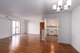 Bridgewater Apartments in Brookhaven, PA - Foto de edificio - Interior Photo