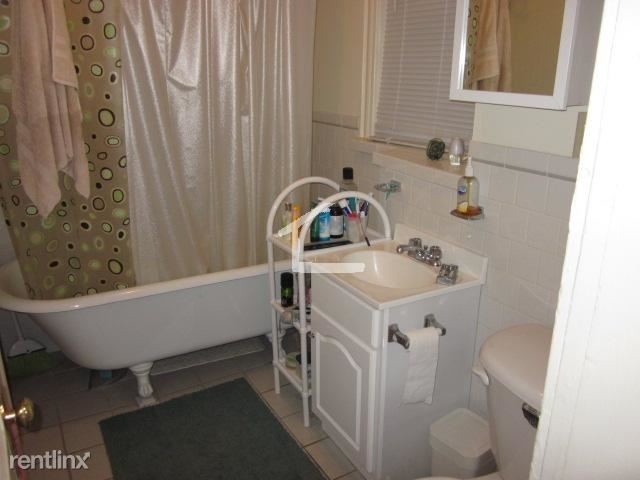 120 Peterborough St-Unit -Apt 6 in Boston, MA - Building Photo