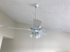 3409 NW 44th St-Unit -201 in Lauderdale Lakes, FL - Building Photo - Building Photo