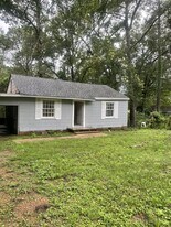 421 Fielding Ave in Jackson, MS - Building Photo