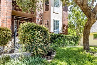 9107 Los Sonoma Rio in Helotes, TX - Building Photo - Building Photo