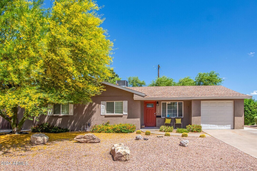 7754 E Catalina Dr in Scottsdale, AZ - Building Photo