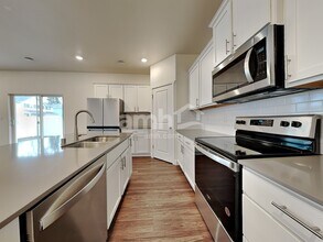 4229 177th St E, Unit 1607 in Tacoma, WA - Foto de edificio - Building Photo