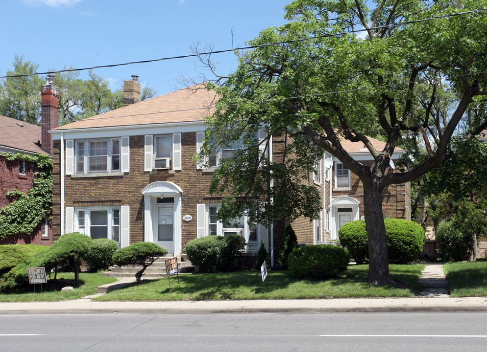 1657-1659 Bathurst St in Toronto, ON - Building Photo