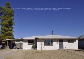 3026 W Lawrence Ln in Phoenix, AZ - Building Photo