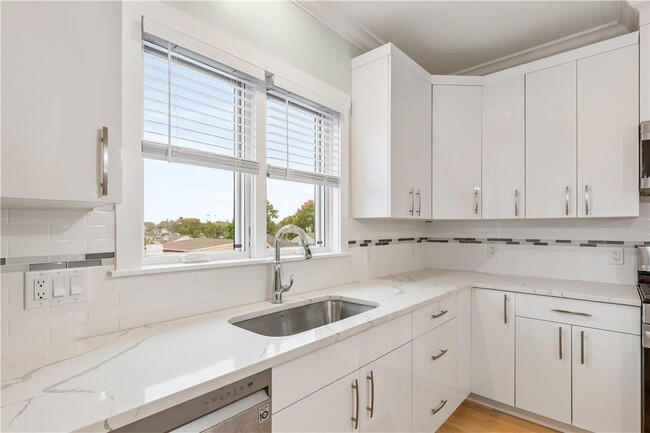 181 Adelphi Ave in Harrison, NY - Building Photo - Building Photo