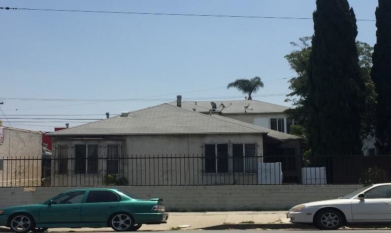 9228 S Western Ave in Los Angeles, CA - Building Photo