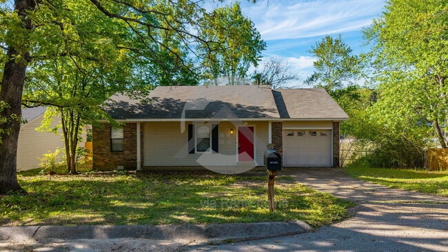 property at 9 Point W Cir