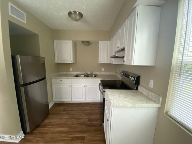 6413 Winona St in Panama City, FL - Building Photo - Building Photo