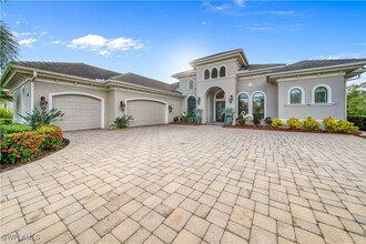 9647 Lipari Ct in Naples, FL - Building Photo - Building Photo