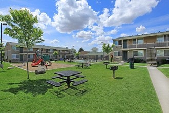 Meadow Park in Kennewick, WA - Building Photo - Building Photo