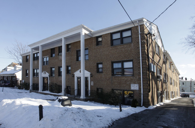 14-18 Orchard St in Elizabeth, NJ - Foto de edificio - Building Photo