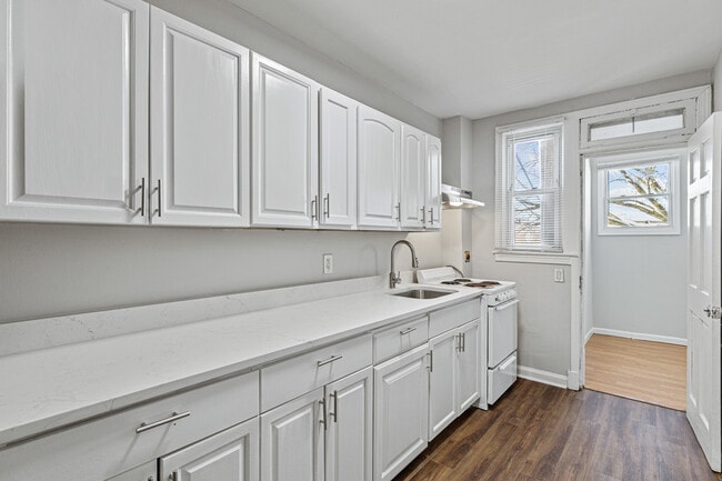 5104 N Capitol St NW, Unit 1 in Washington, DC - Building Photo - Building Photo