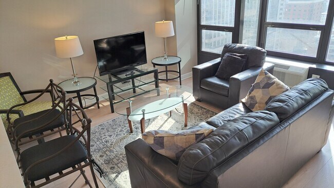 30 E Huron St, Unit 2205 in Chicago, IL - Building Photo - Building Photo