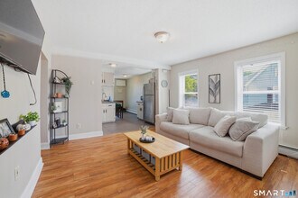 168 Greenwood St in New Britain, CT - Building Photo - Building Photo
