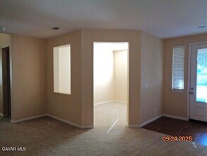 42308 Klamath Ln in Quartz Hill, CA - Building Photo - Building Photo