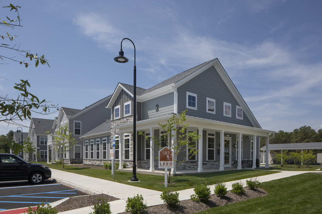 Cornerstone at Waretown in Waretown, NJ - Foto de edificio