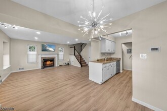 1 Almond Dr in Franklin Township, NJ - Building Photo - Building Photo