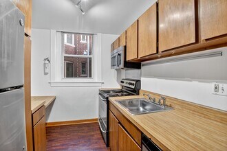 1855 Calvert St NW in Washington, DC - Building Photo - Building Photo