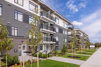 Merewood Apartments in Parksville, BC - Building Photo - Building Photo
