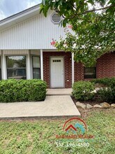 1309 Baylor Ave in San Marcos, TX - Building Photo - Building Photo