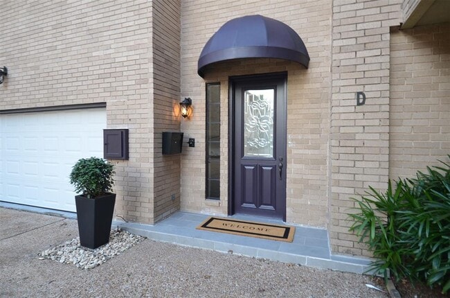 property at 1425 Nantucket Dr