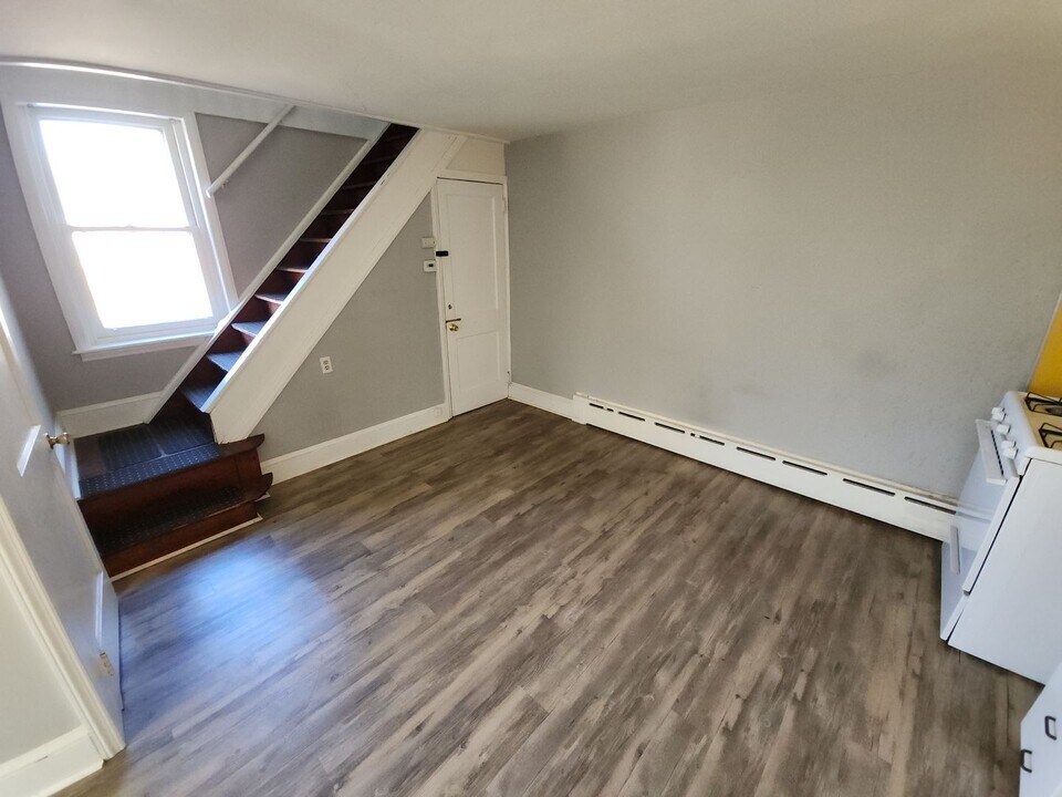 620 Wood St in Conshohocken, PA - Building Photo