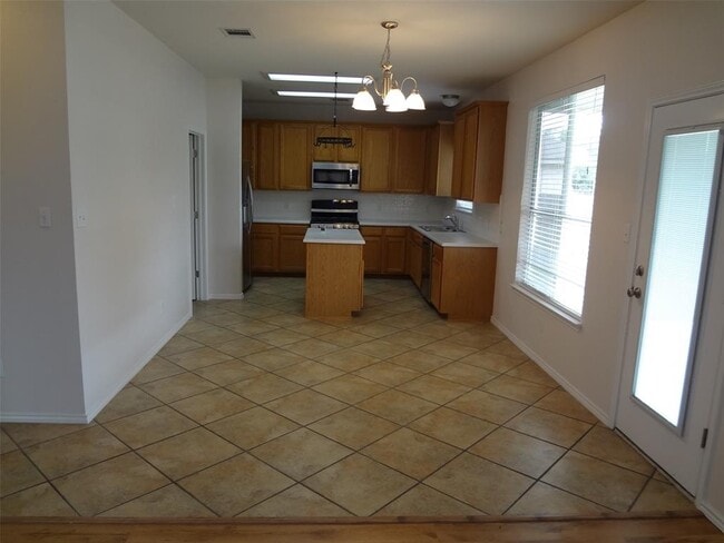 3636 Nolan Ryan Blvd in Round Rock, TX - Building Photo - Building Photo