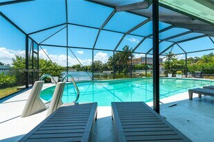 21320 NE 25th Ct in Miami, FL - Building Photo