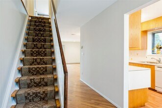 99 Brush Hollow Close in Rye Brook, NY - Building Photo - Building Photo