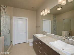 6019 Almeda Rd in Houston, TX - Building Photo - Building Photo