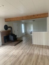 85004 Cloverdale Rd in Creswell, OR - Building Photo - Building Photo