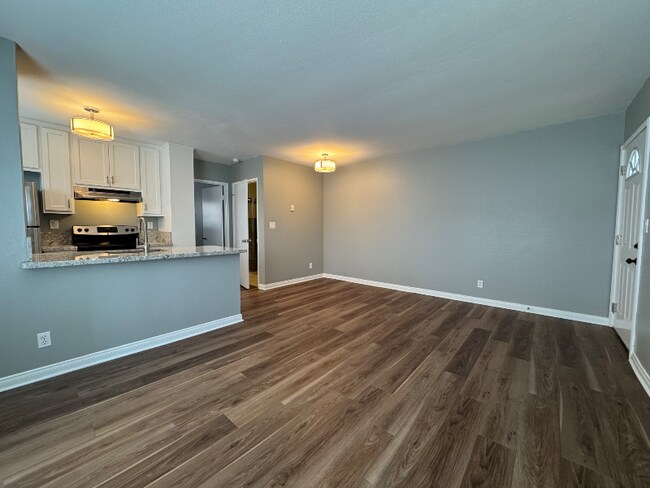 3780 Swift Ave in San Diego, CA - Building Photo - Building Photo