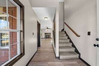 1133 Chinook Cir in Clarksville, TN - Building Photo - Building Photo