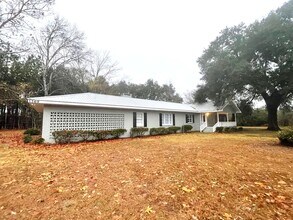 1569 Groover Rd in Hinesville, GA - Building Photo - Building Photo