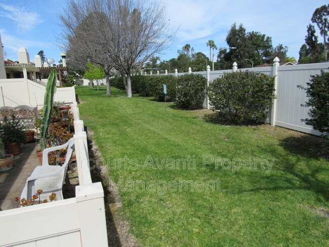 1938 Springdale Ln in Encinitas, CA - Building Photo - Building Photo