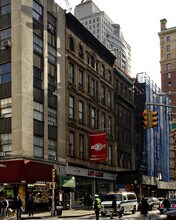 97 Chambers St in New York, NY - Building Photo - Building Photo