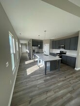 3542 Shoal Way in Powell, OH - Building Photo - Building Photo