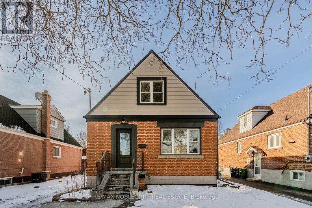 6 Evandale Rd in Toronto, ON - Building Photo