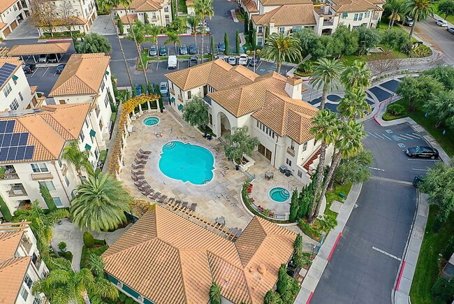 Palma Sorrento at Palm Valley in San Jose, CA - Foto de edificio - Building Photo
