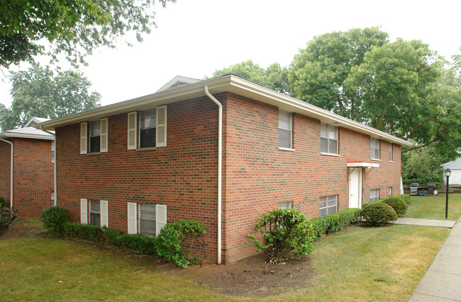 1535 Elmwood Ave in Columbus, OH - Building Photo - Building Photo