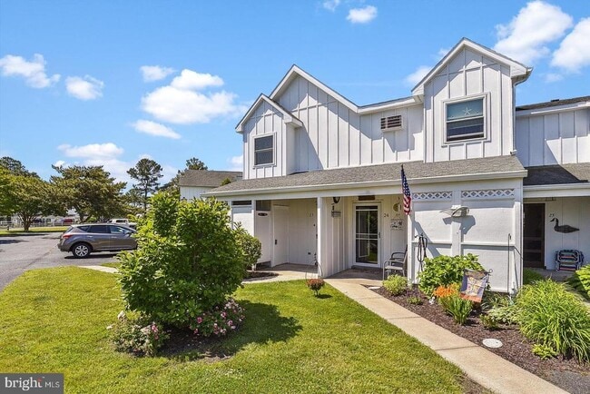 property at 38096 Mockingbird Ln