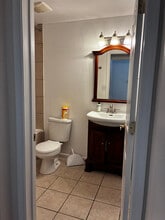 625 E Harbor St in Oscoda, MI - Foto de edificio - Building Photo