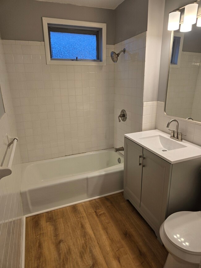 516 Woodlawn Ave, Unit 2 in Buffalo, NY - Building Photo - Building Photo