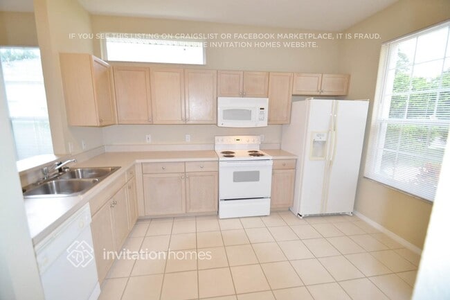 12255 Hollybush Terrace in Lakewood Ranch, FL - Building Photo - Building Photo