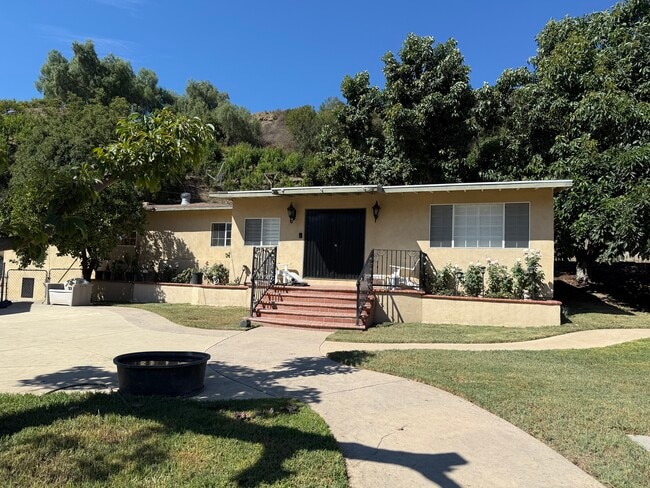 property at 3021 Grand Ave