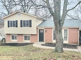 130 Merlin Pl in Florence, KY - Building Photo