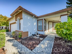 3200 Corniche Ln in Roseville, CA - Building Photo - Building Photo